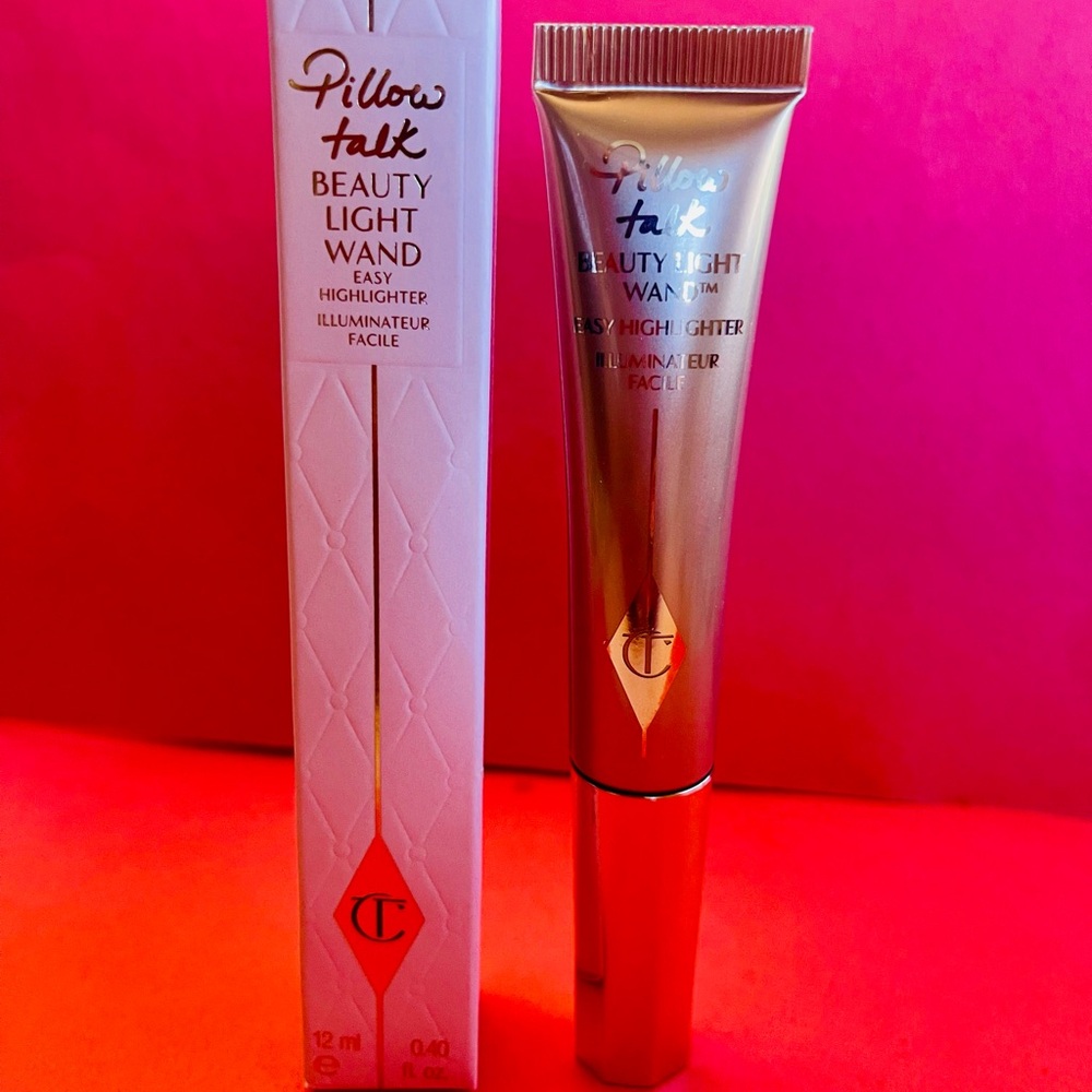 Charlotte Tilbury Beauty Light Wand in Pillow Talk